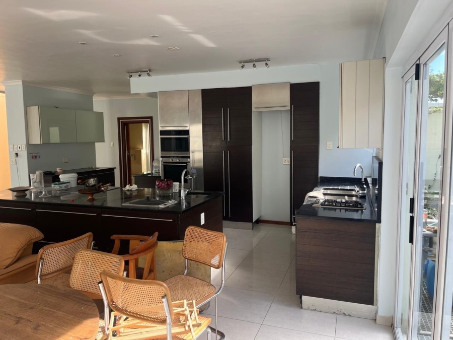 To Let 4 Bedroom Property for Rent in Big Bay Western Cape